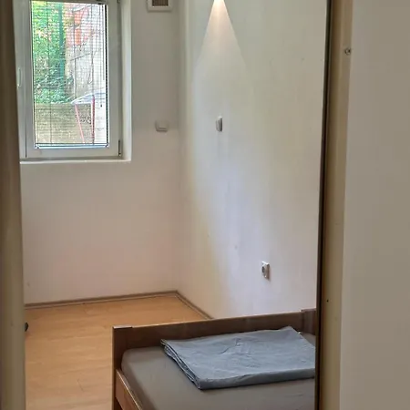 Greenterrace Next To Tc Big Fashion Mall Белград